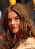 �Ű�����������Barbara Palvin ���ࡶֽ�ϻ�����ɵ�Ӱ����ӳ��̺[16P]