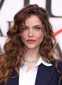 �Ű�����������Barbara Palvin �����������Ů��2��������ӳ��[15P]